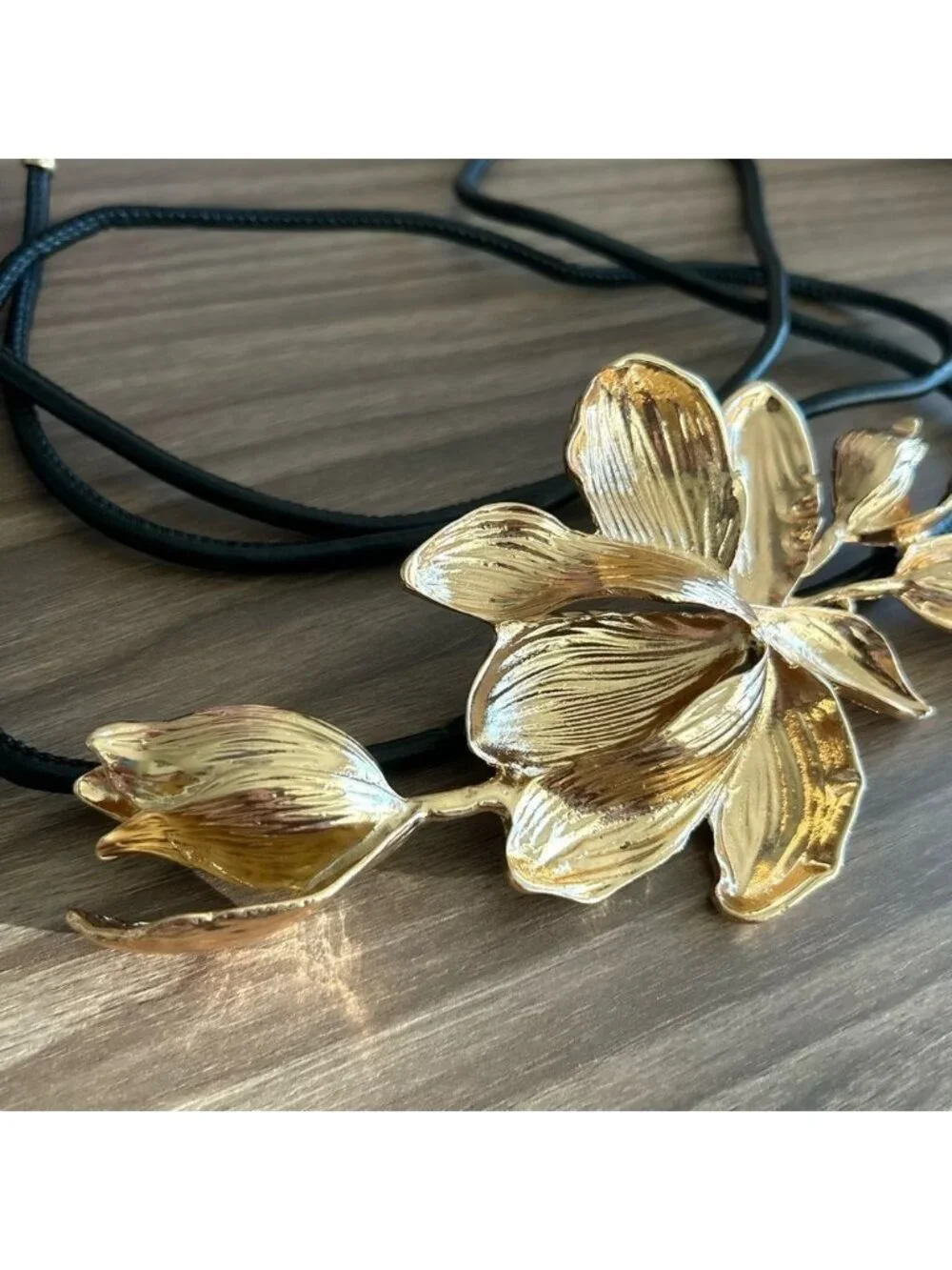Gold Floral belt Q341